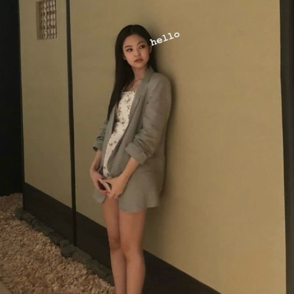 Reformation | Ava Ruffle Linen Mini Dress - Picture 14 of 15